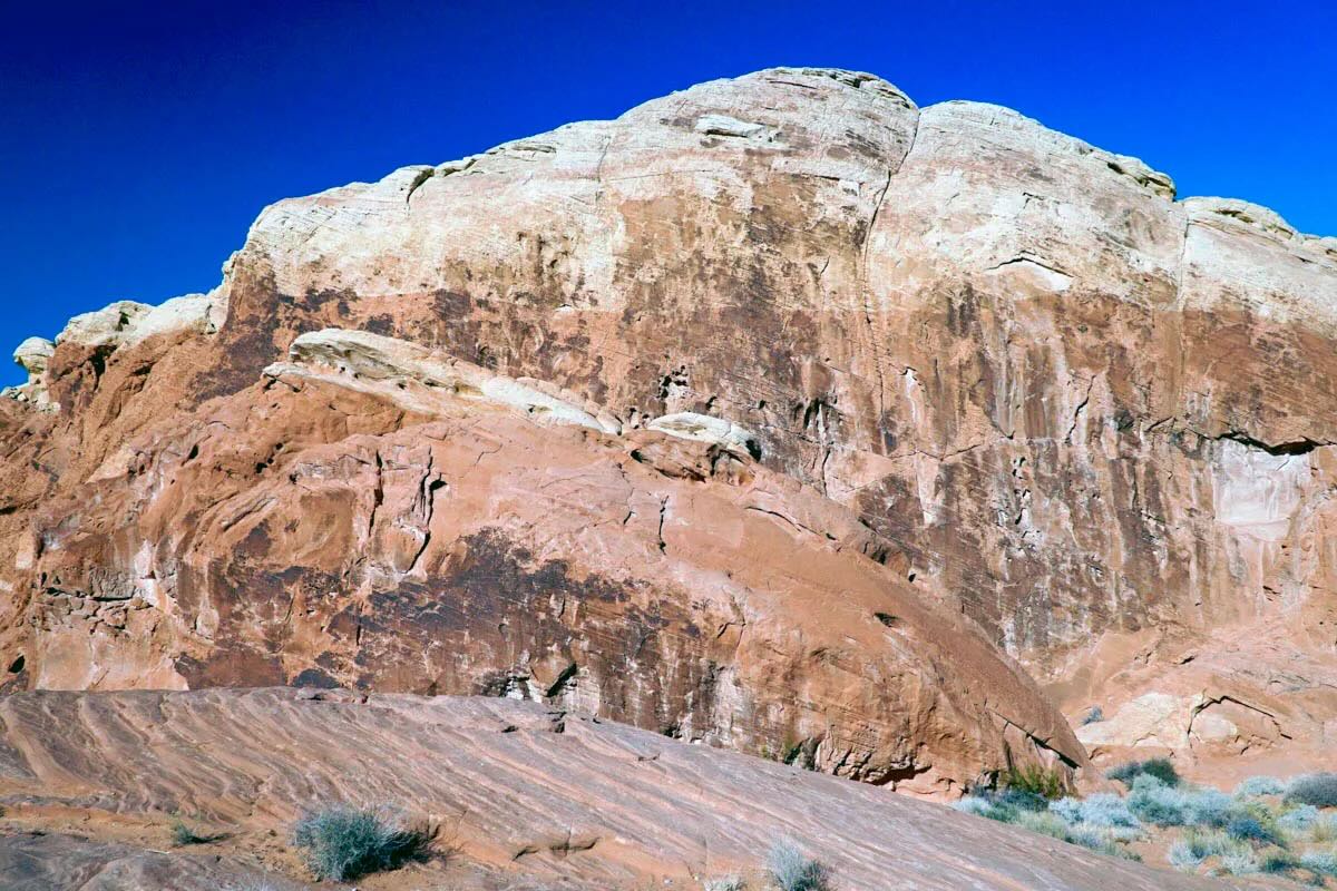 Secrets-Of-Nevada8217s-Shimmering-Desert-Varnish secrets-of-nevadas-shimmering-desert-varnish