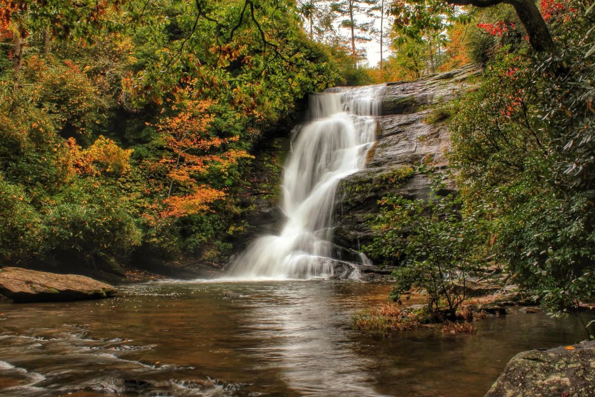 Secrets-Of-North-Carolina8217s-Nantahala-Coves secrets-of-north-carolinas-nantahala-coves