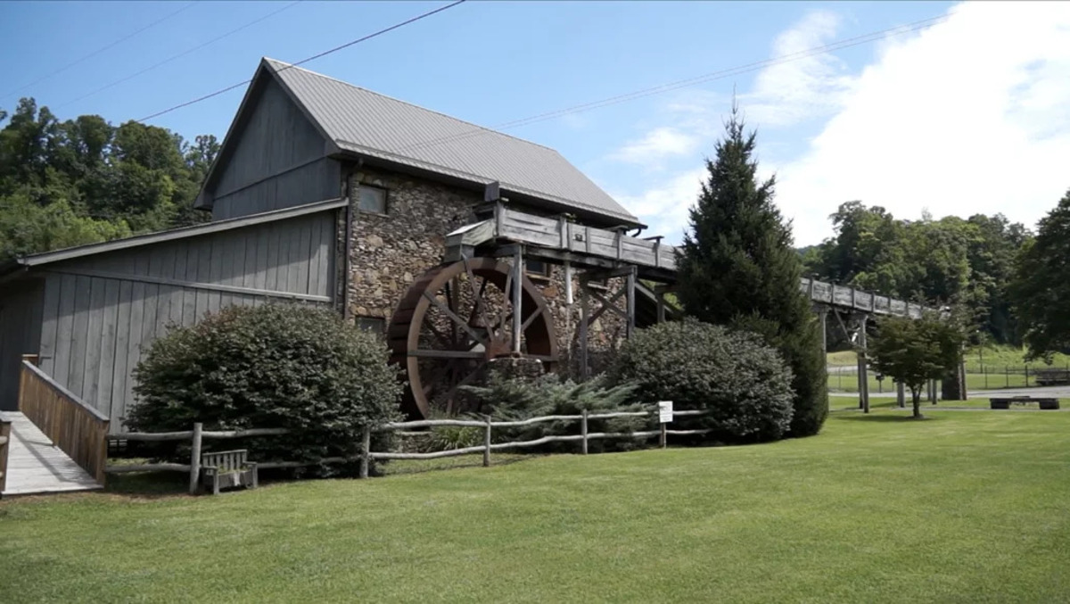 Secrets-Of-Tennessee8217s-Ancient-Trading-Centers secrets-of-tennessees-ancient-trading-centers