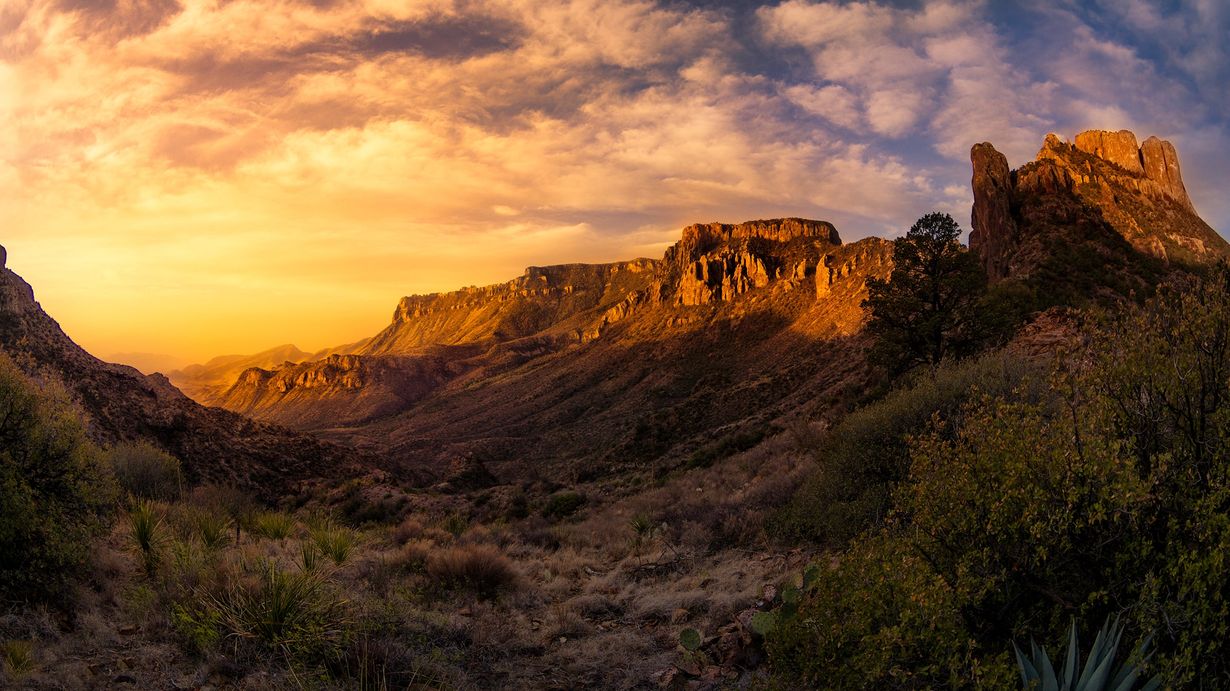 Secrets-Of-Texas8217s-Big-Bend-Desert-Glass secrets-of-texass-big-bend-desert-glass
