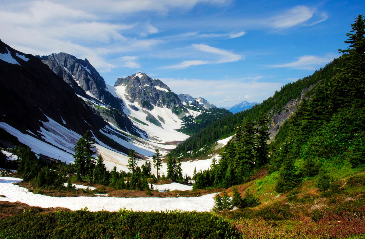 Secrets-Of-Washington8217s-North-Cascades-Mountain-Summits secrets-of-washingtons-north-cascades-mountain-summits
