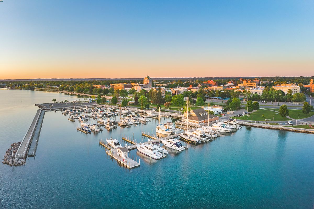 Curious-Coastal-Sailing-Schools-In-Michigan8217s-Traverse-City curious-coastal-sailing-schools-in-michigans-traverse-city