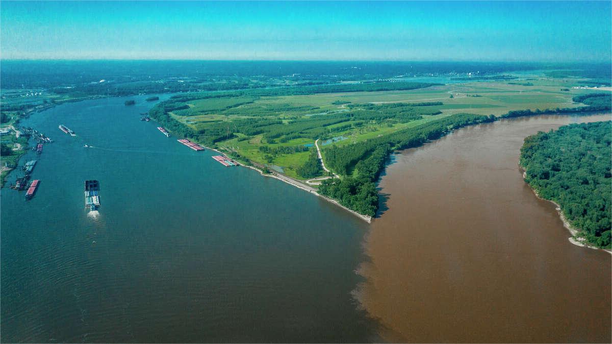 Curious-River-Confluences-Of-Missouri8217s-Mississippi-And-Missouri curious-river-confluences-of-missouris-mississippi-and-missouri