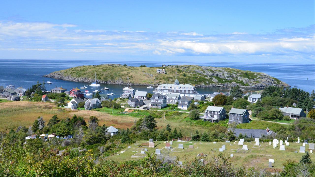 hidden-coastal-islands-of-maines-monhegan-island