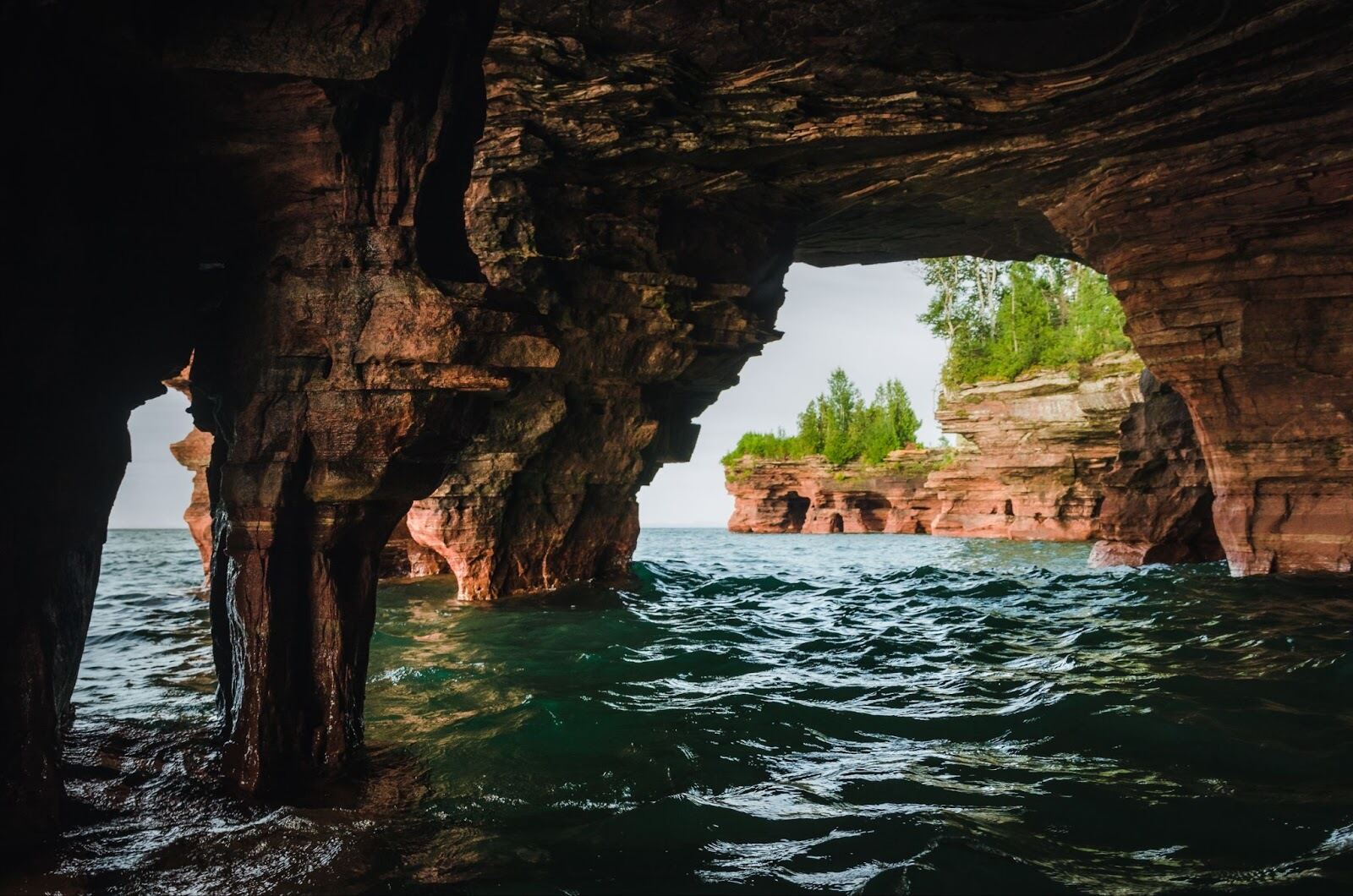 Hidden-Coastal-Sea-Caves-Of-Wisconsin8217s-Apostle-Islands hidden-coastal-sea-caves-of-wisconsins-apostle-islands