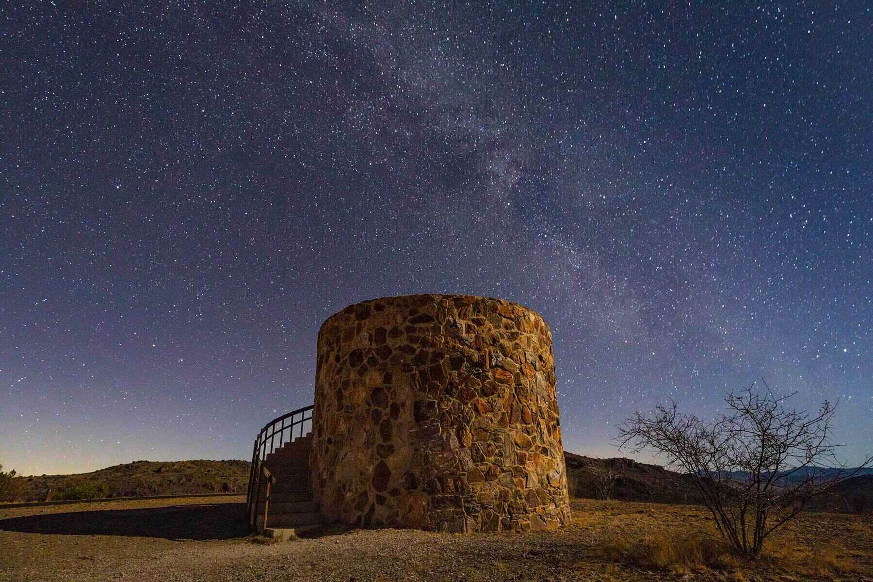 Hidden-Desert-Stargazing-Gems-In-Texas8217s-Davis-Mountains hidden-desert-stargazing-gems-in-texass-davis-mountains