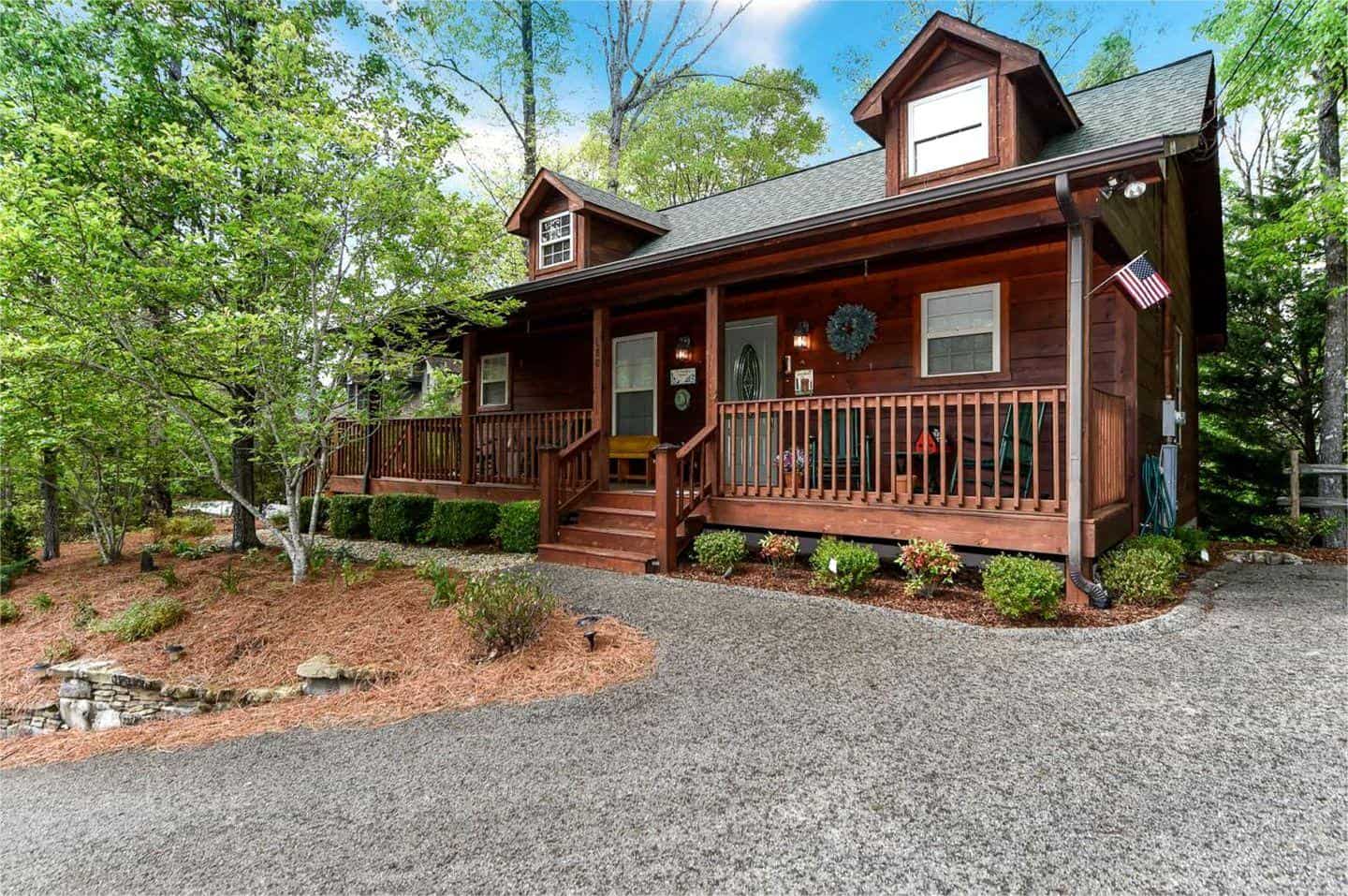 hidden-mountain-cabins-in-tennessees-townsend