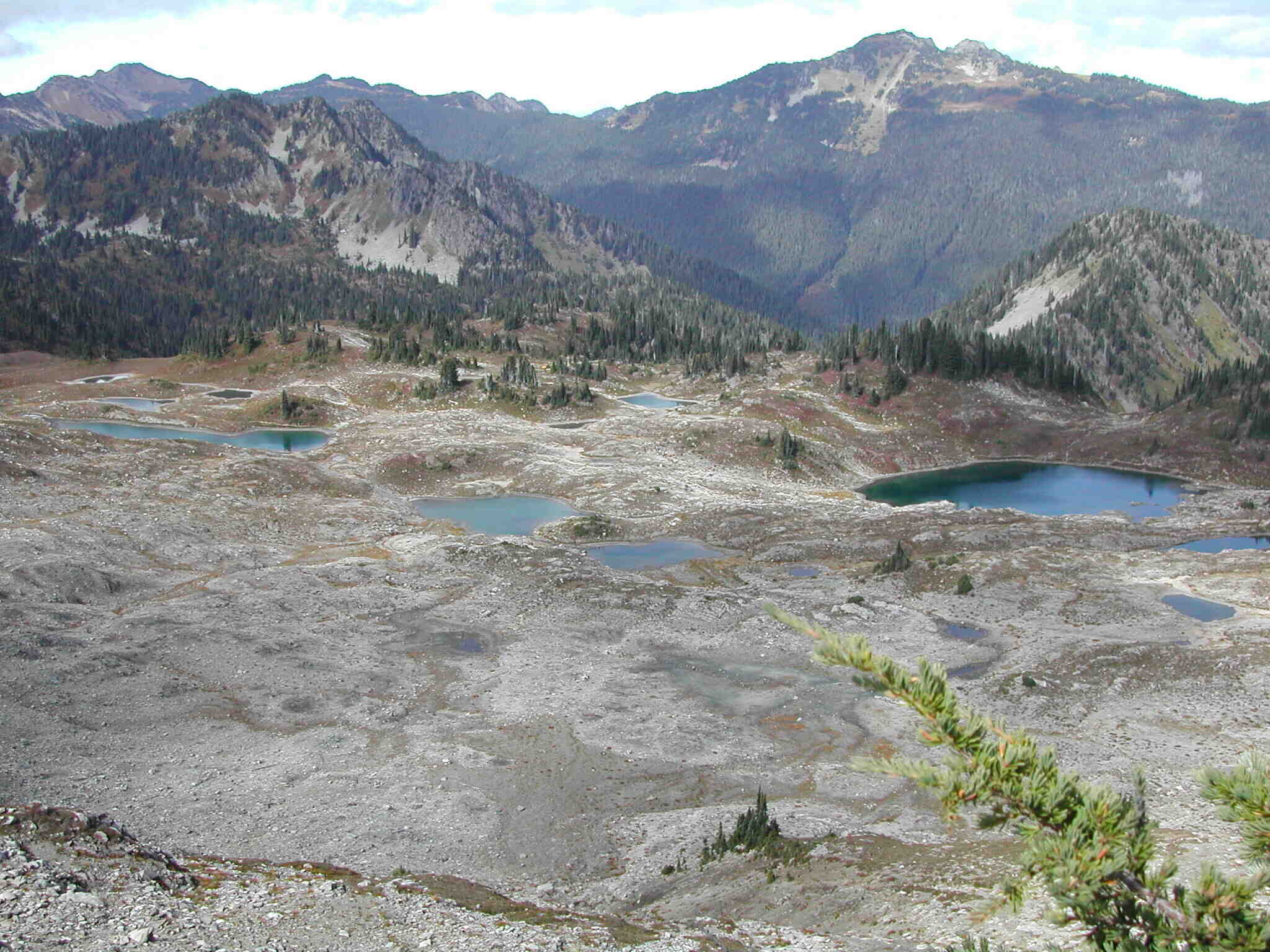 Hidden-Mountain-Lakes-In-Washington8217s-Seven-Lakes-Basin hidden-mountain-lakes-in-washingtons-seven-lakes-basin