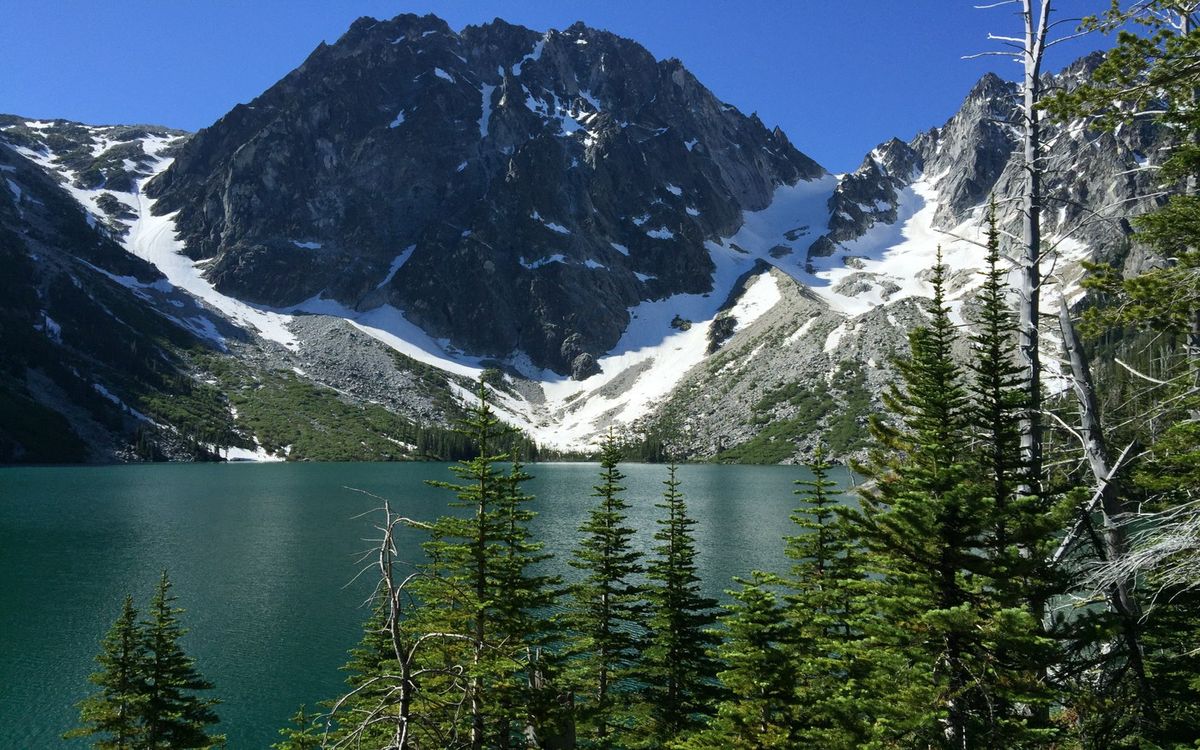 Hidden-Mountain-Lakes-In-Washington8217s-Stuart-Range hidden-mountain-lakes-in-washingtons-stuart-range