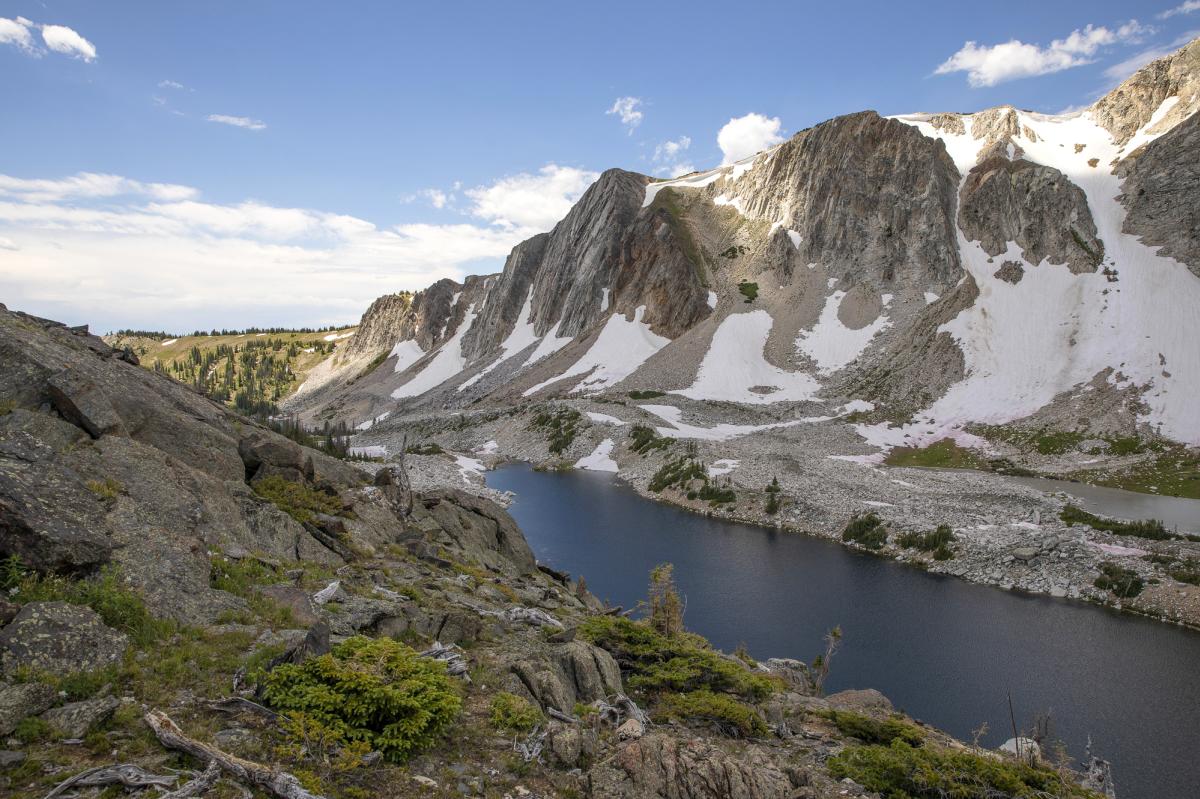 Hidden-Mountain-Passes-In-Wyoming8217s-Snowy-Range hidden-mountain-passes-in-wyomings-snowy-range