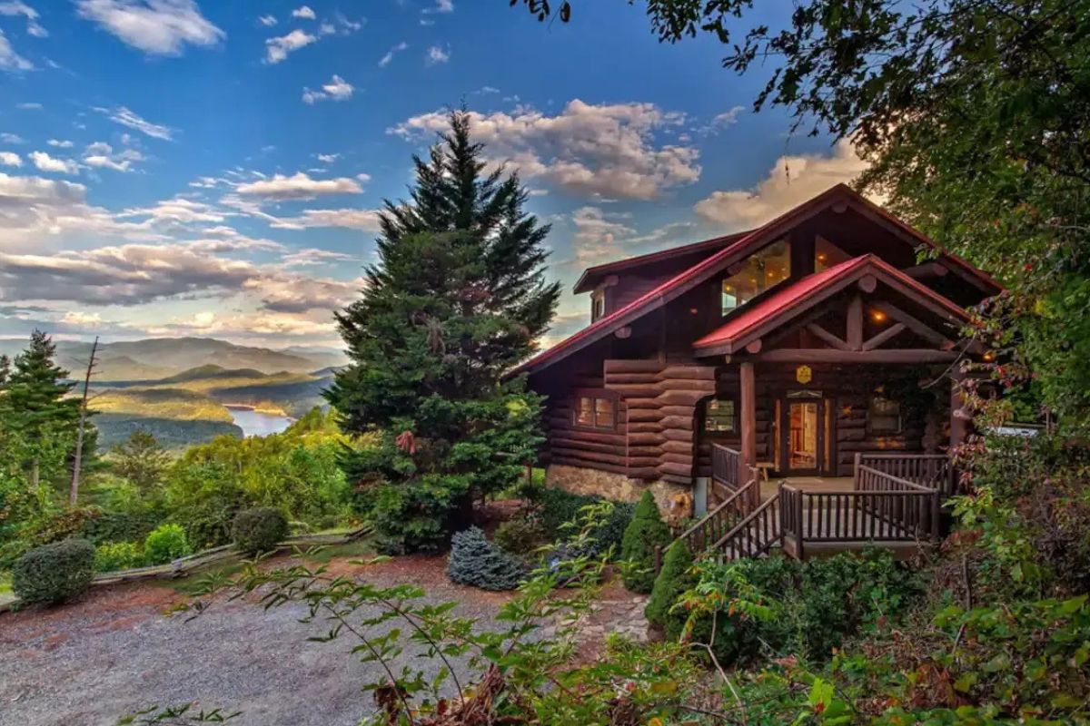 hidden-mountain-retreats-in-north-carolinas-great-smokies