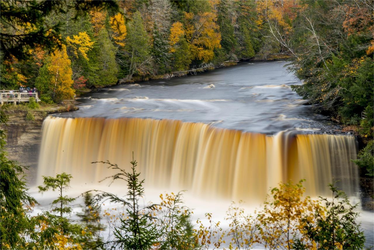 Hidden-Waterfalls-Of-Michigan8217s-Tahquamenon hidden-waterfalls-of-michigans-tahquamenon