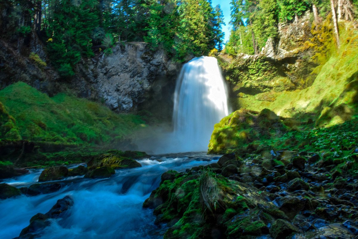 hidden-waterfalls-of-oregons-sahalie-falls