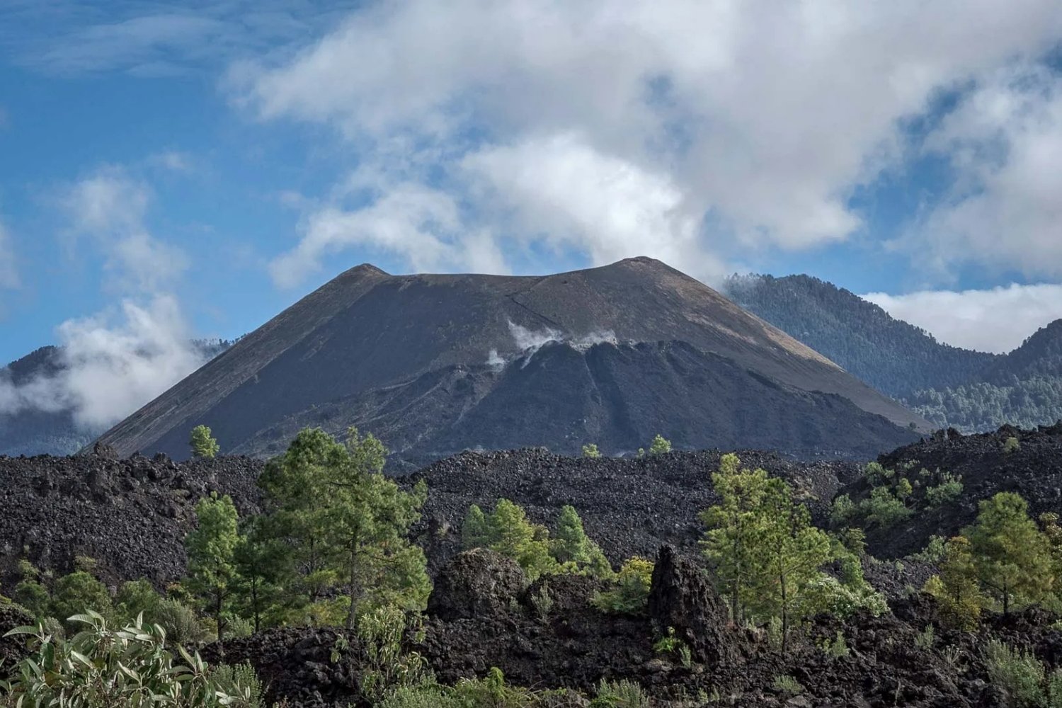 hidden-wonders-of-new-mexicos-volcanic-cinder-cones