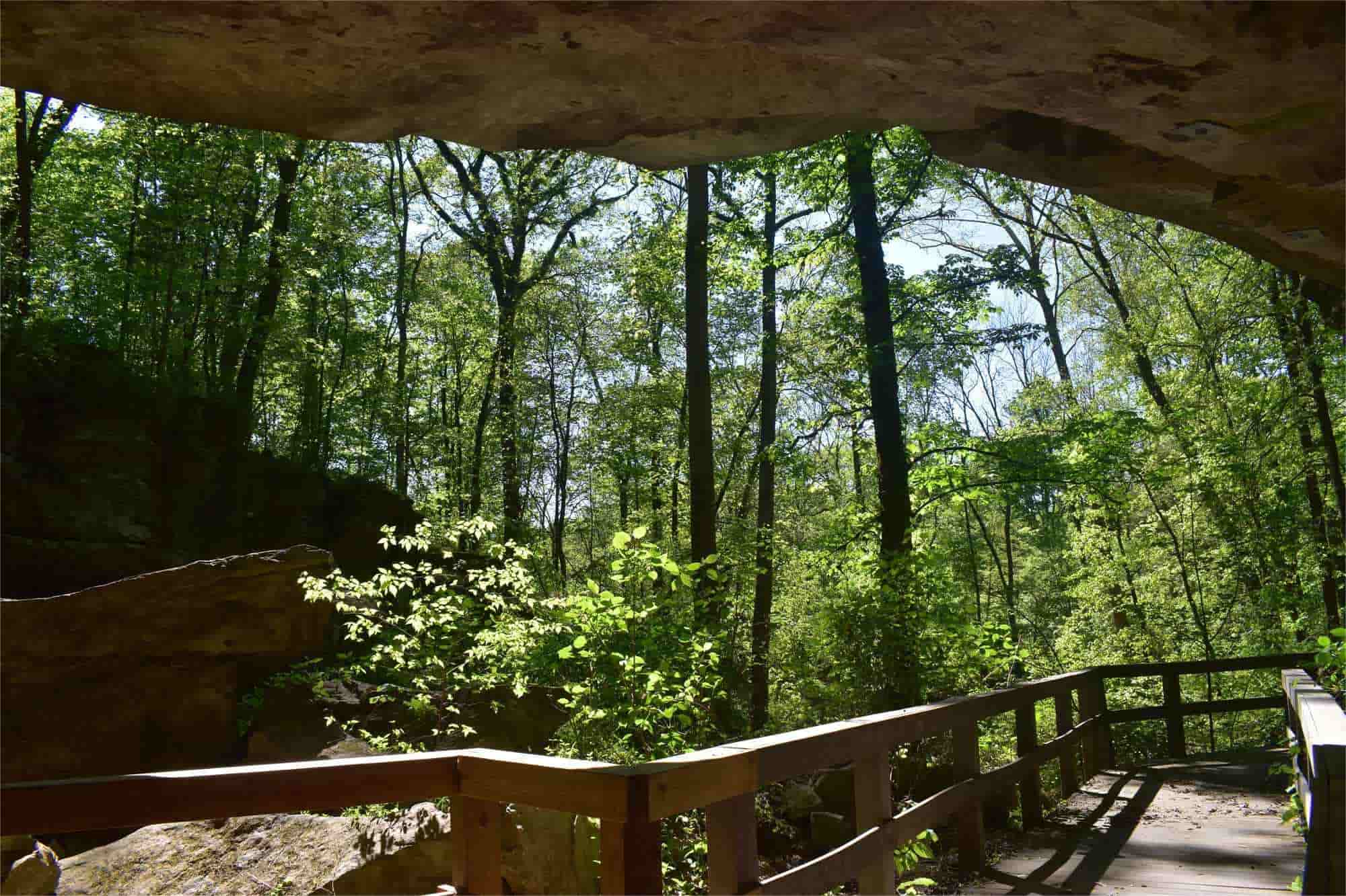 secrets-of-alabamas-warrior-mountain-caves