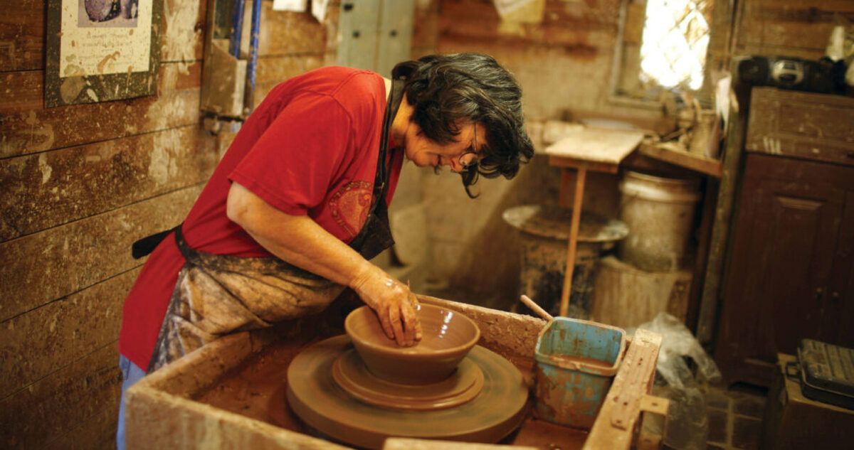 secrets-of-ashevilles-artisanal-pottery-throwing-centers