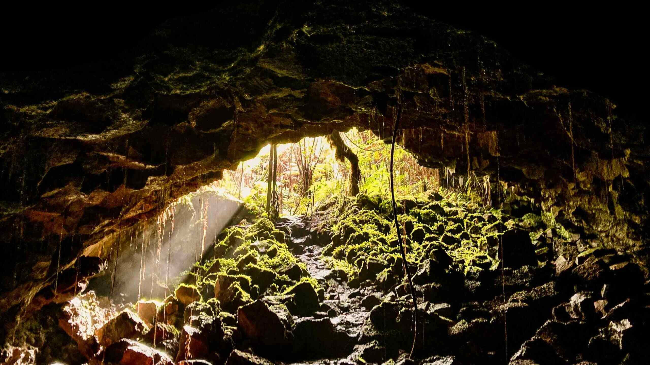 secrets-of-big-islands-hidden-volcanic-tunnels-and-lava-tubes