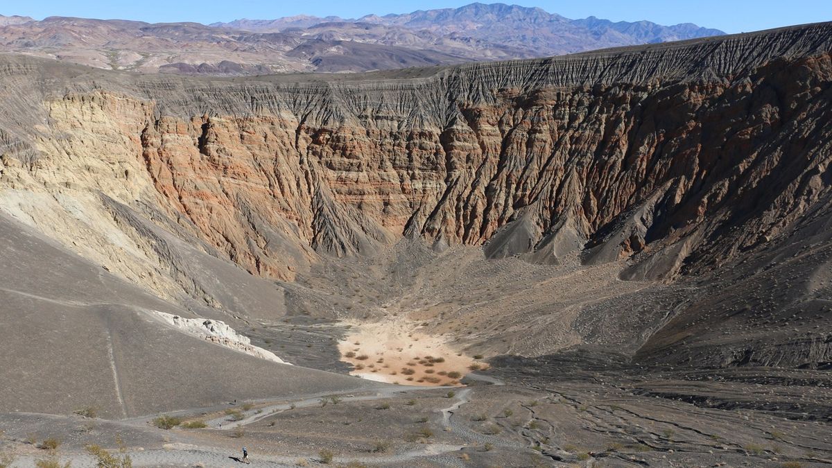 secrets-of-californias-ubehebe-crater-canyons