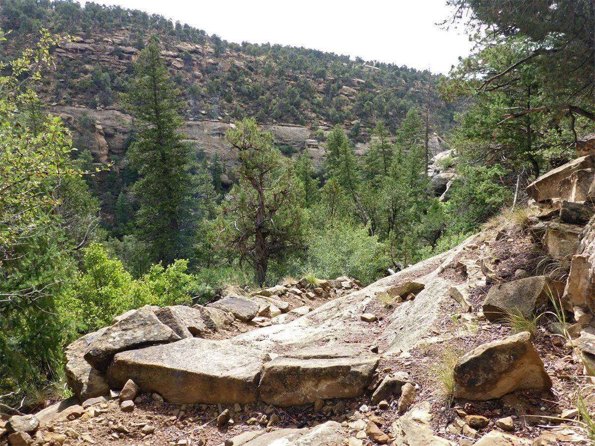 secrets-of-colorados-mesa-outcrops