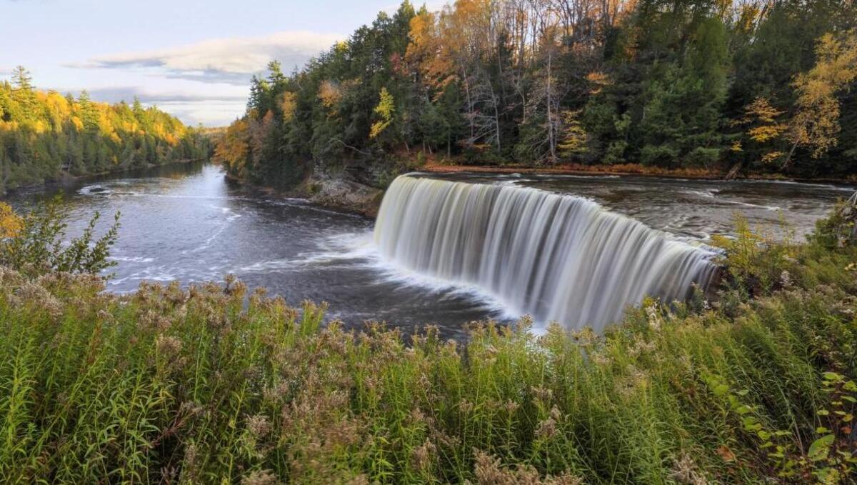 Secrets-Of-Michigan8217s-Timber-Camps-By-The-Tahquamenon-River secrets-of-michigans-timber-camps-by-the-tahquamenon-river