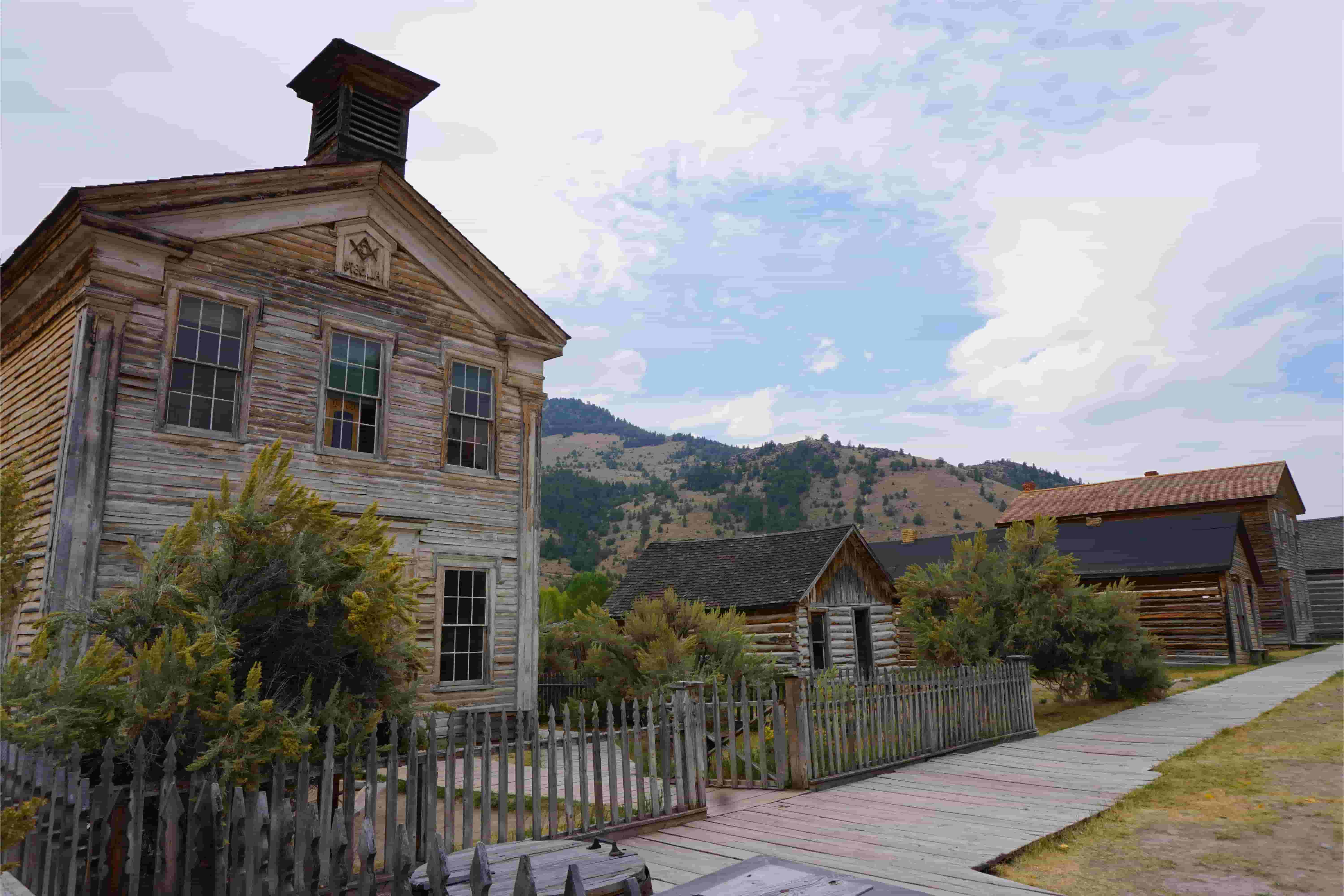 secrets-of-montanas-bannack-ghost-town-mining-camps