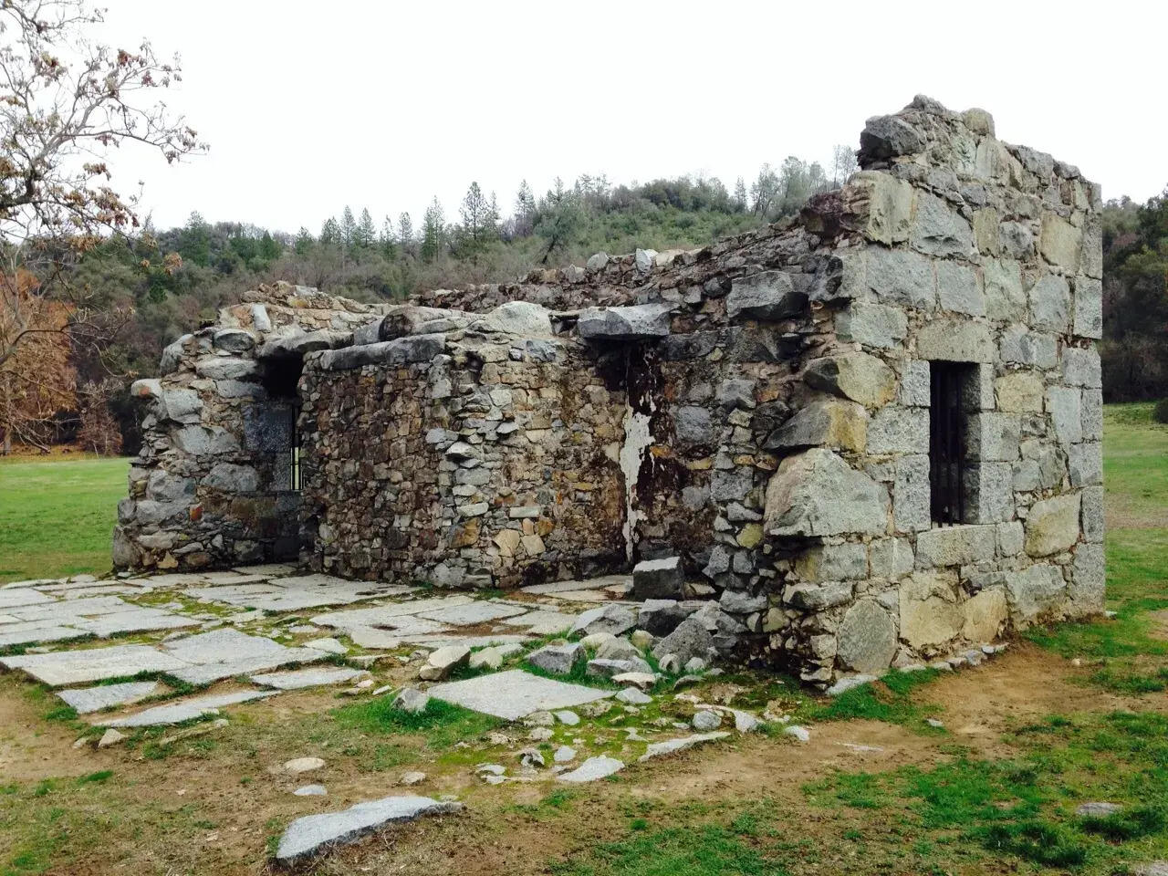 secrets-of-montanas-coloma-ghost-town-mining-camps