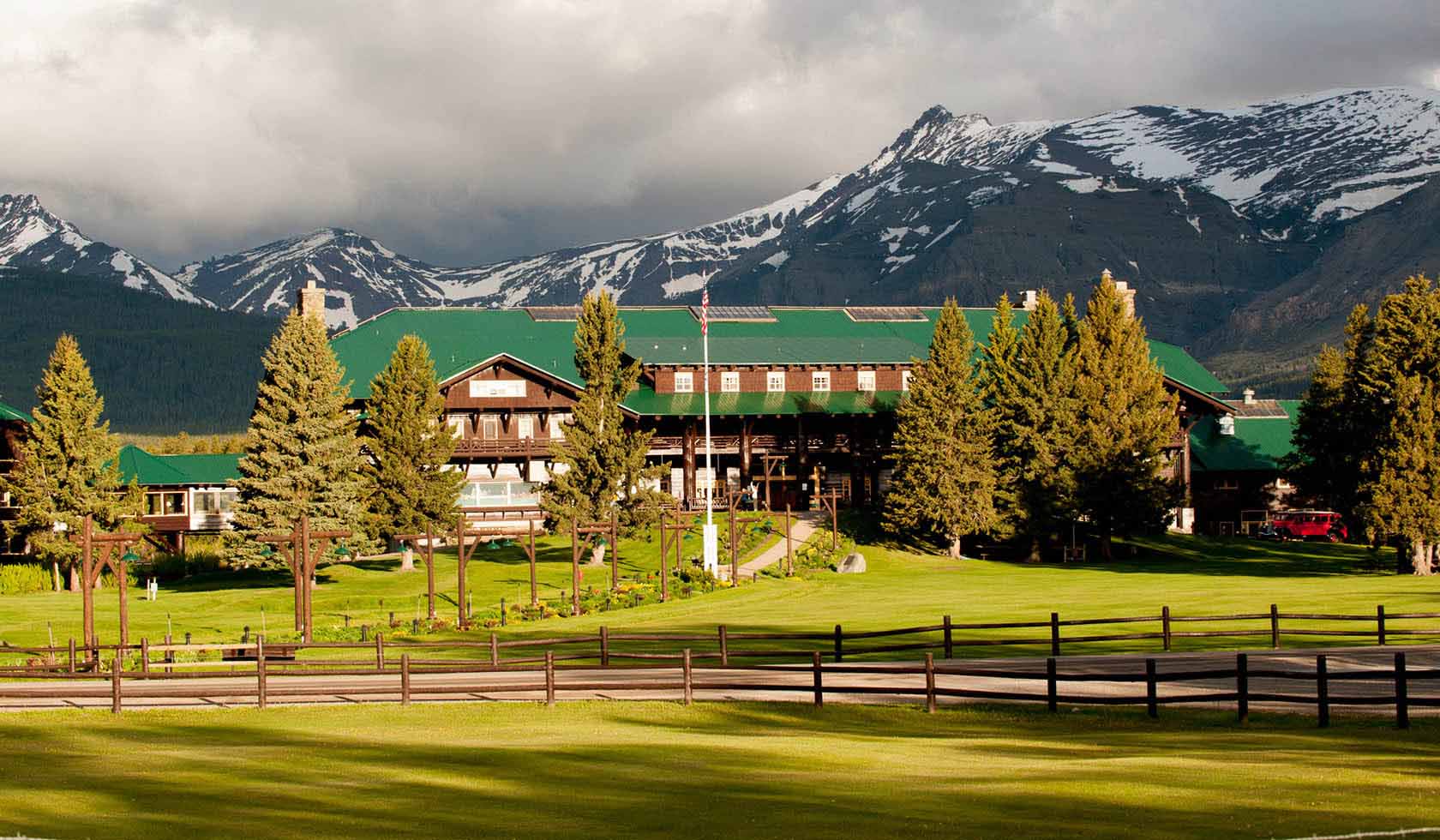 secrets-of-montanas-glacier-park-lodges