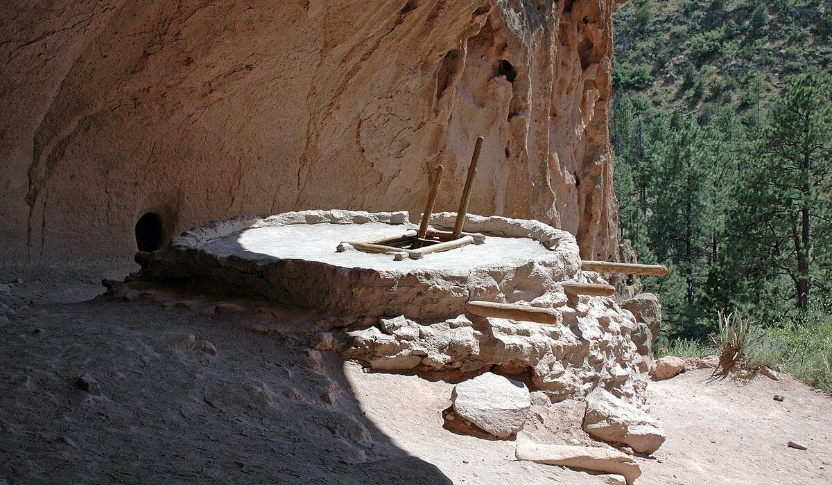 secrets-of-new-mexicos-bandelier-canyons