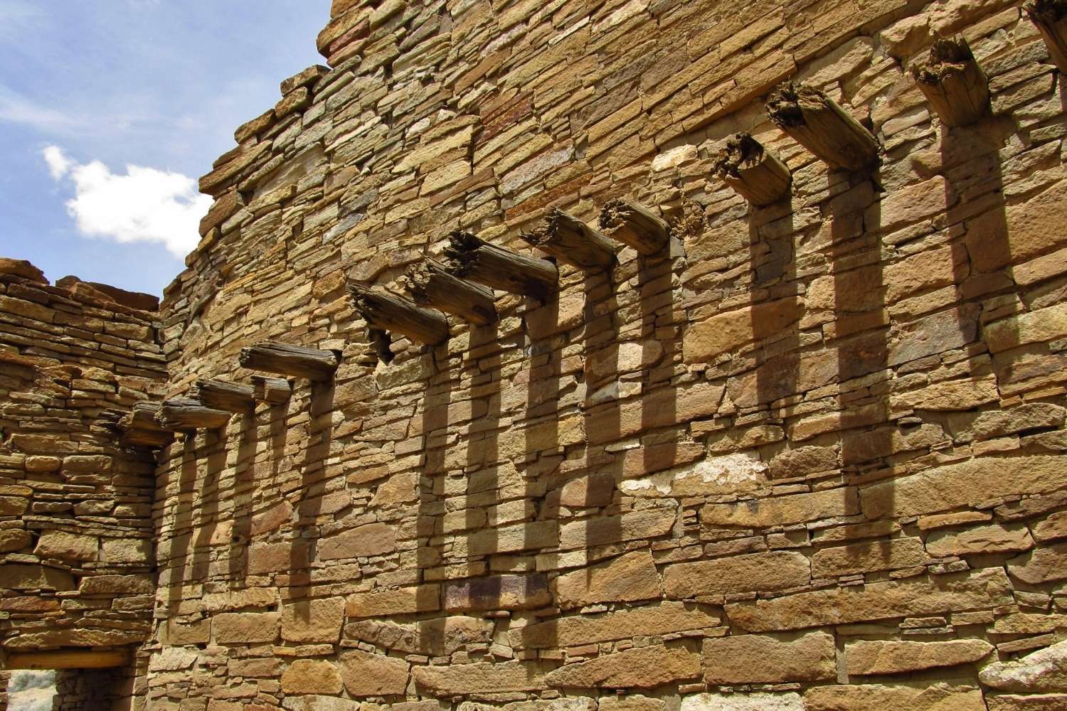 secrets-of-new-mexicos-chaco-canyon-stone-structures