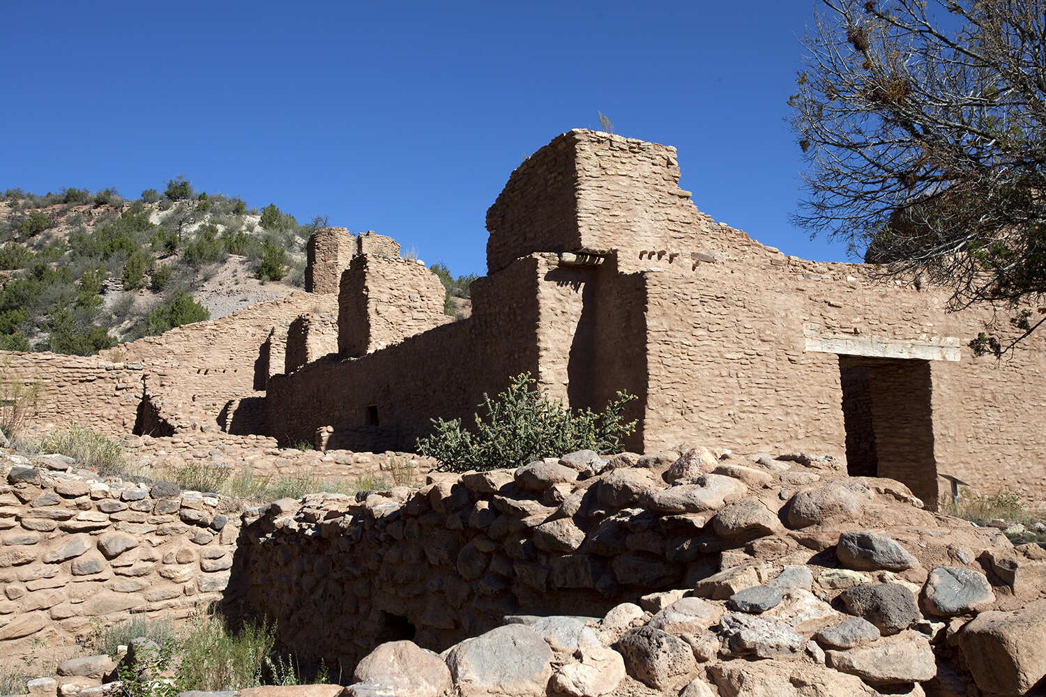 secrets-of-new-mexicos-jemez-historic-site