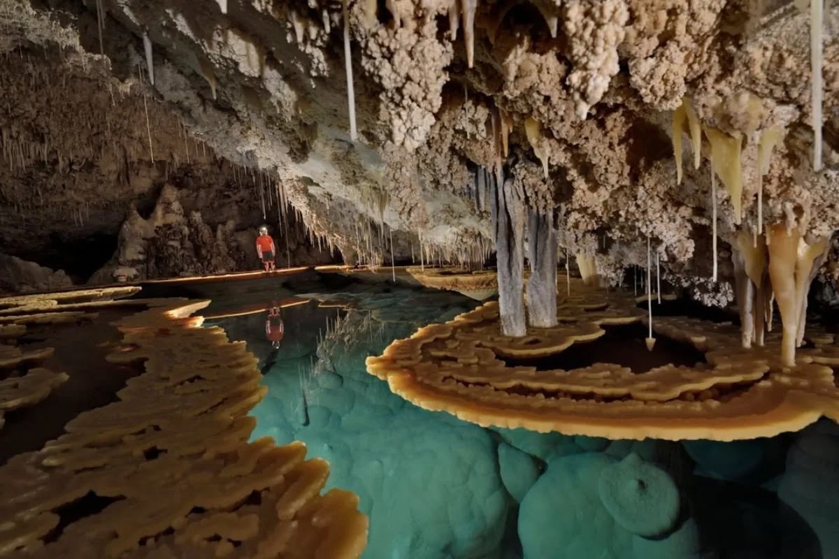 secrets-of-new-mexicos-lechuguilla-cave