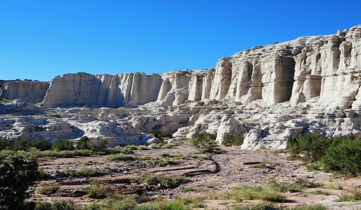 Secrets-Of-New-Mexico8217s-Plaza-Blanca-Sandstone-Formations secrets-of-new-mexicos-plaza-blanca-sandstone-formations