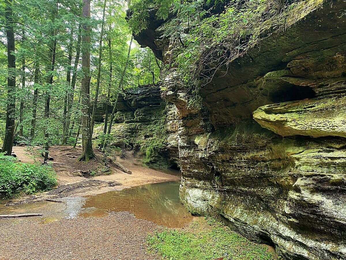 Secrets-Of-Ohio8217s-Hocking-Hills-Sandstone-Cliffs secrets-of-ohios-hocking-hills-sandstone-cliffs