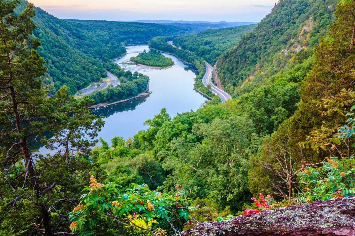 secrets-of-pennsylvanias-delaware-water-gap-islands
