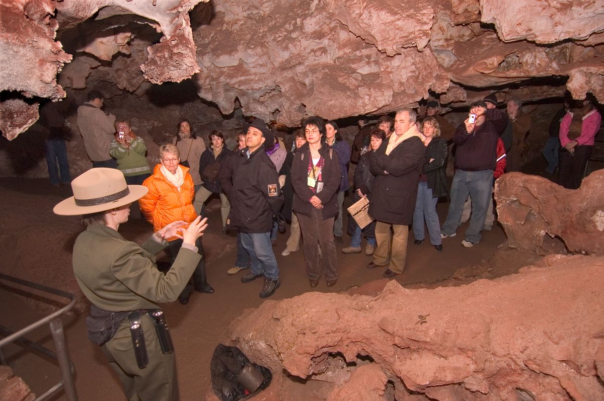 Secrets-Of-South-Dakota8217s-Wind-Cave secrets-of-south-dakotas-wind-cave