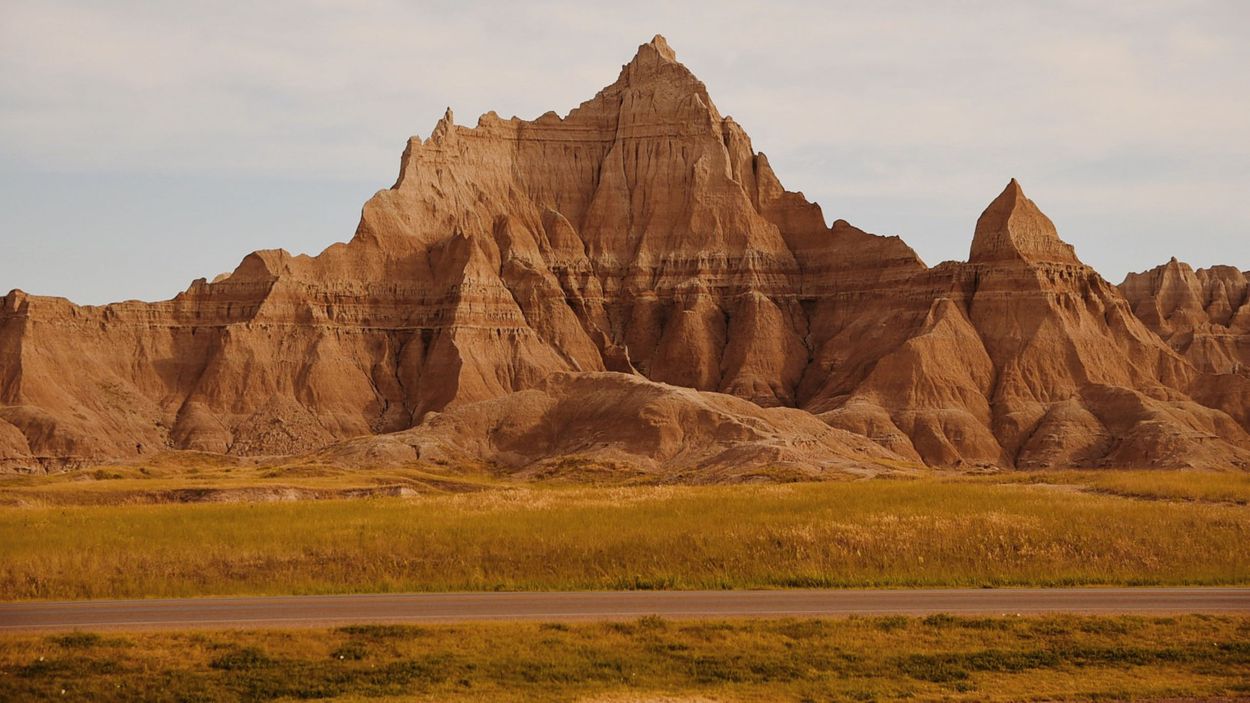 Secrets-Of-South-Dakota8217s-Windswept-Prairie-Buttes secrets-of-south-dakotas-windswept-prairie-buttes