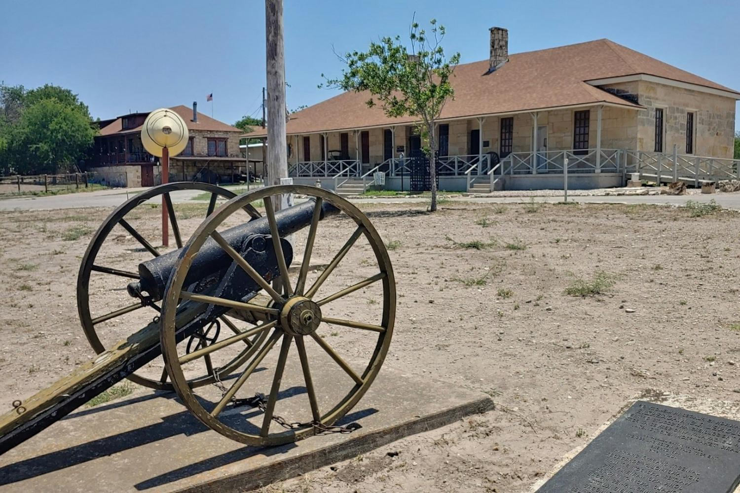 Secrets-Of-Texas8217s-Fort-Clark-Military-Outposts secrets-of-texass-fort-clark-military-outposts