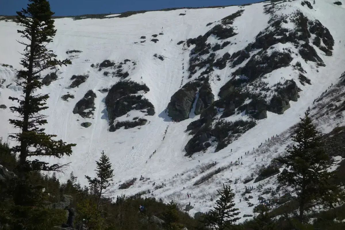 Secrets-Of-Tuckerman-Ravine8217s-Jagged-Mountain-Cirques secrets-of-tuckerman-ravines-jagged-mountain-cirques