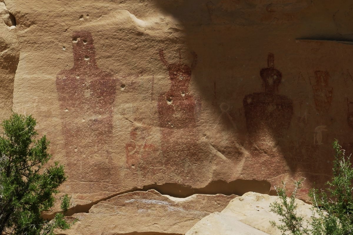 secrets-of-utahs-sego-canyon-rock-art
