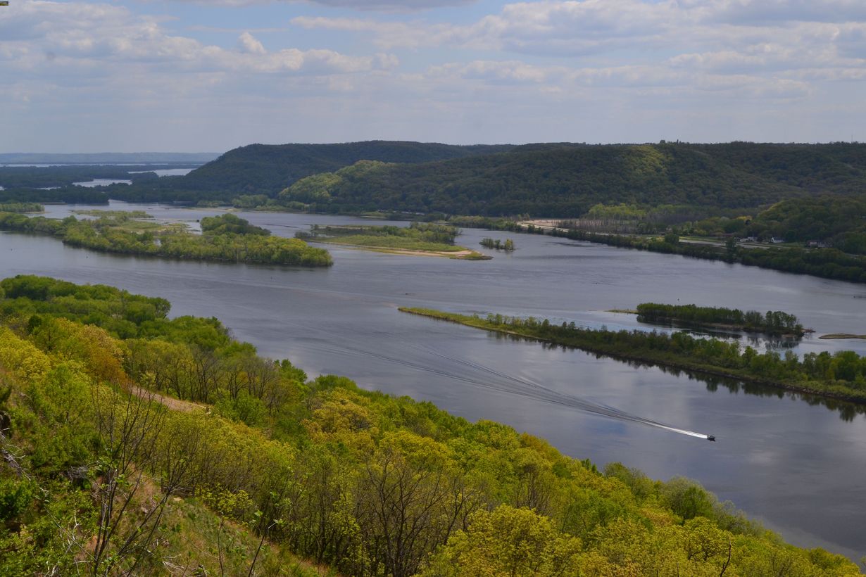 Secrets-Of-Wisconsin8217s-Driftless-River-Valleys secrets-of-wisconsins-driftless-river-valleys