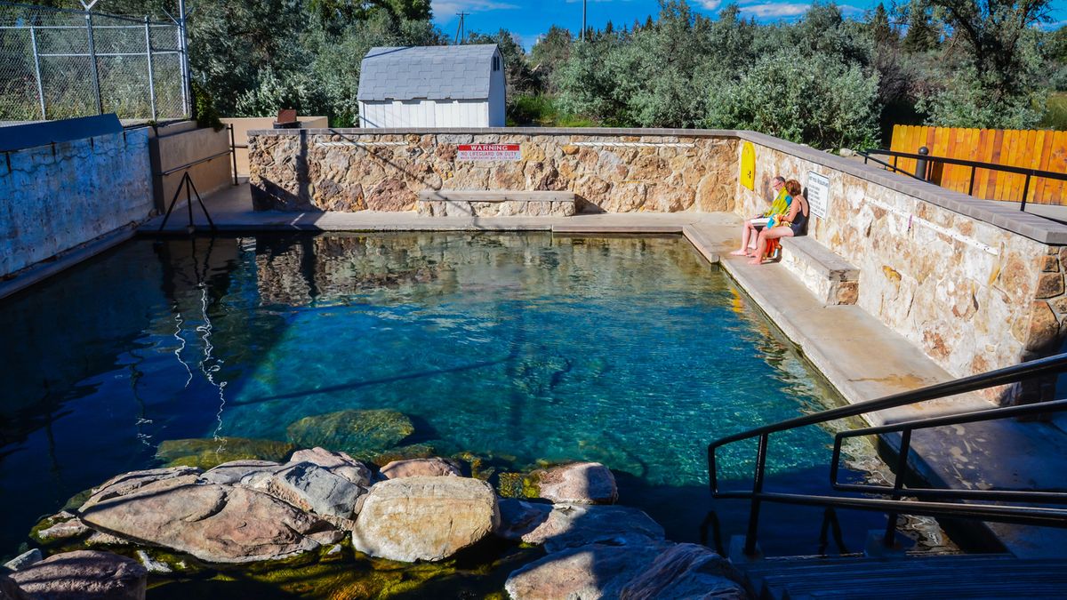 secrets-of-wyomings-iridescent-hot-spring-pools