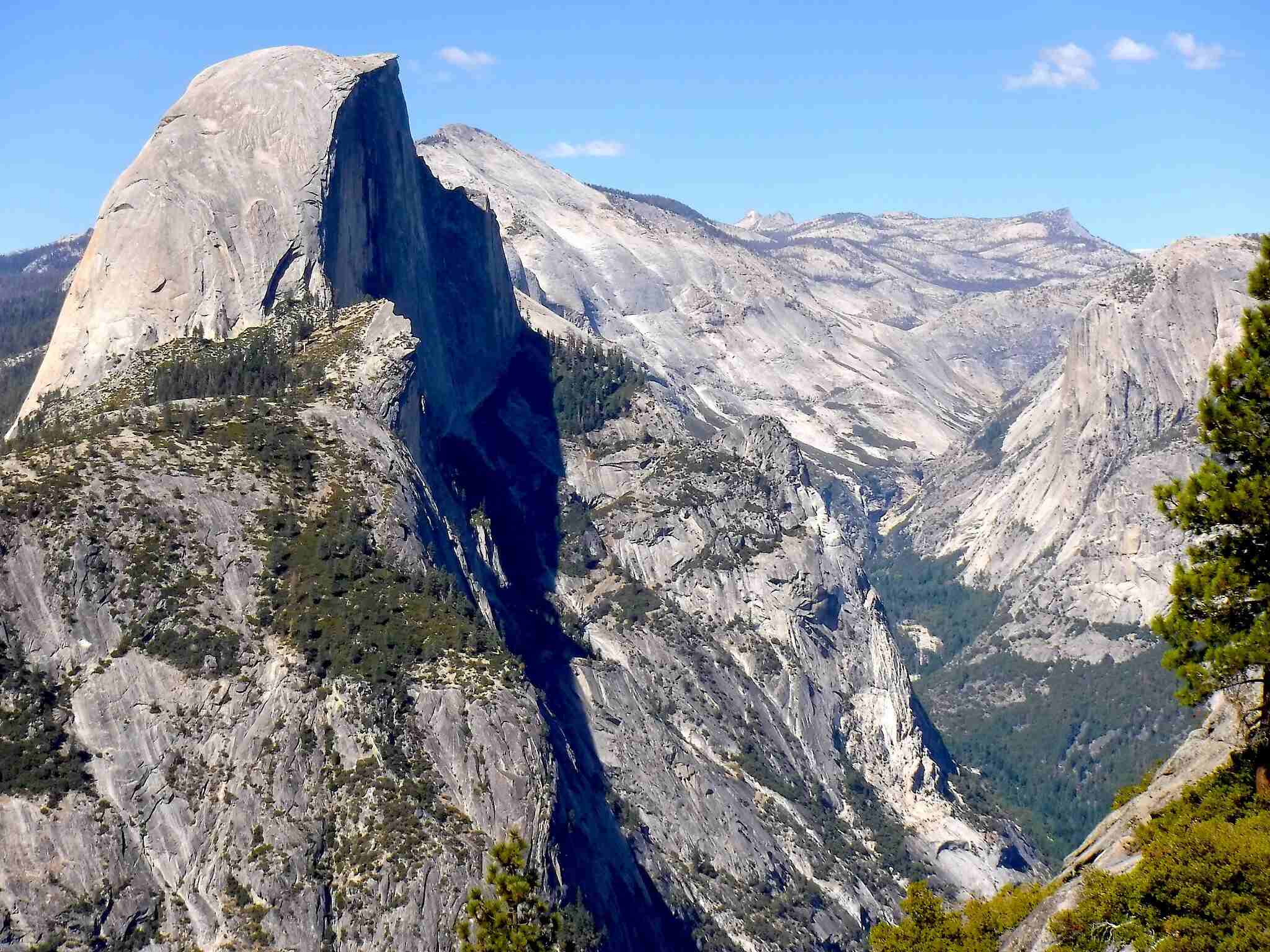 Secrets-Of-Yosemite8217s-Granite-Mountain-Domes secrets-of-yosemites-granite-mountain-domes