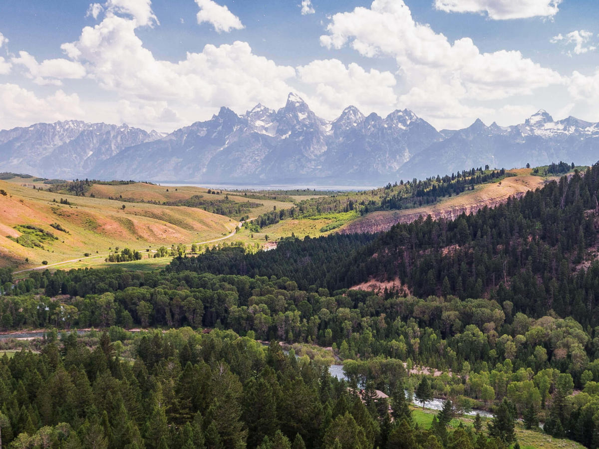 Wyoming8217s-Hidden-Mountain-Valleys-And-Alpine-Meadows wyomings-hidden-mountain-valleys-and-alpine-meadows