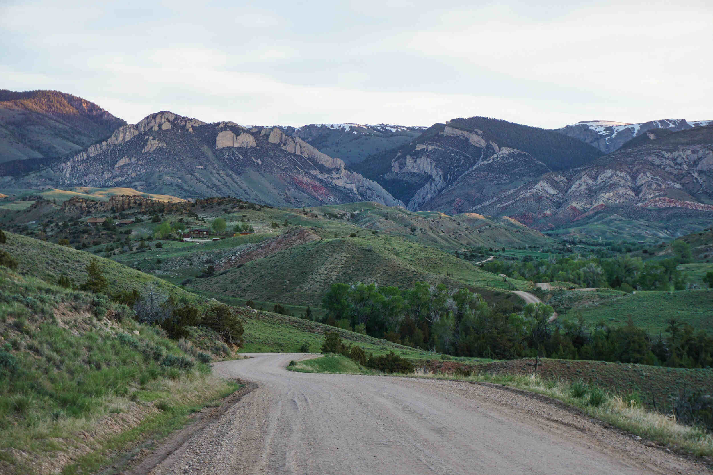 wyomings-secret-mountain-passes-and-valleys