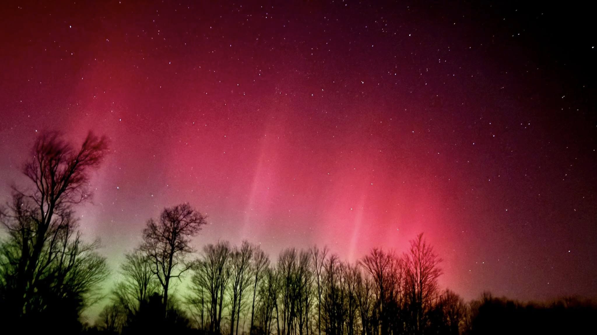 Amber-Lit-Forest-Night-Sky-Wonders-In-Vermont8217s-Northeast-Kingdom amber-lit-forest-night-sky-wonders-in-vermonts-northeast-kingdom