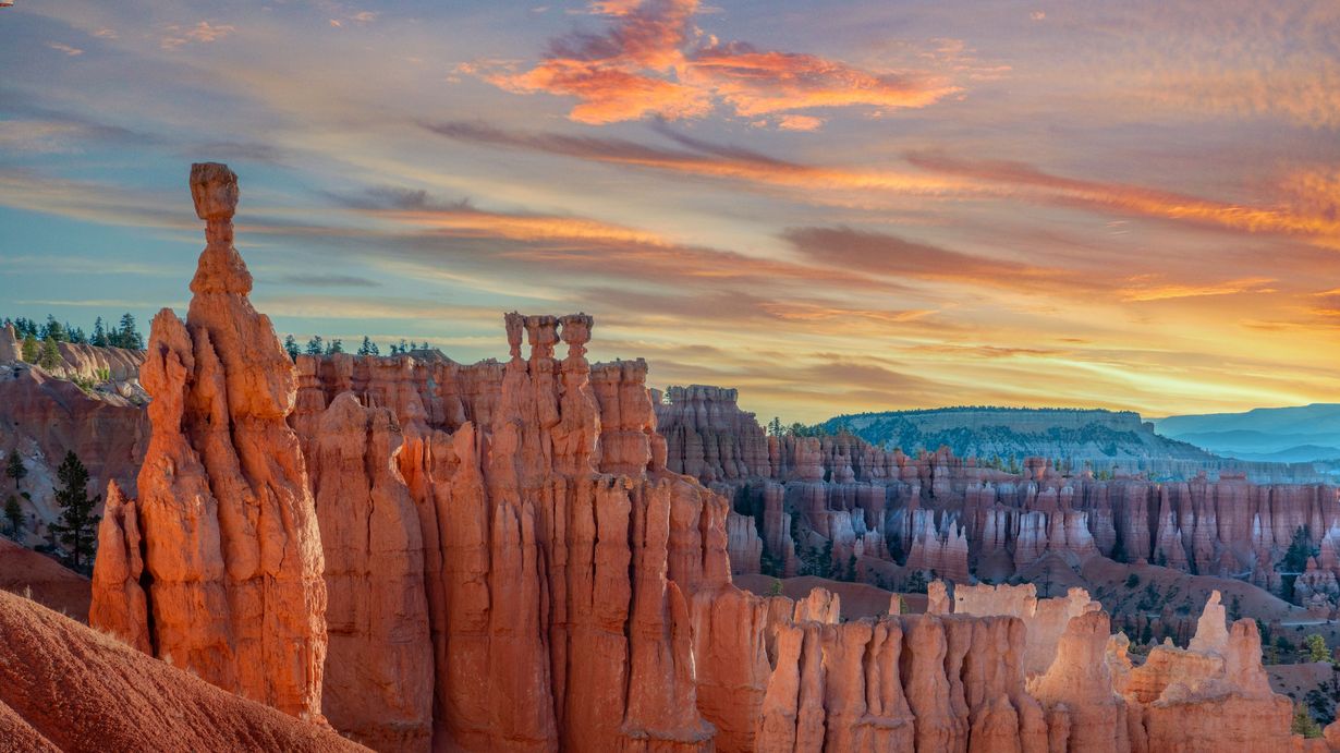 bryce-canyon-hoodoos-at-sunset-revealed