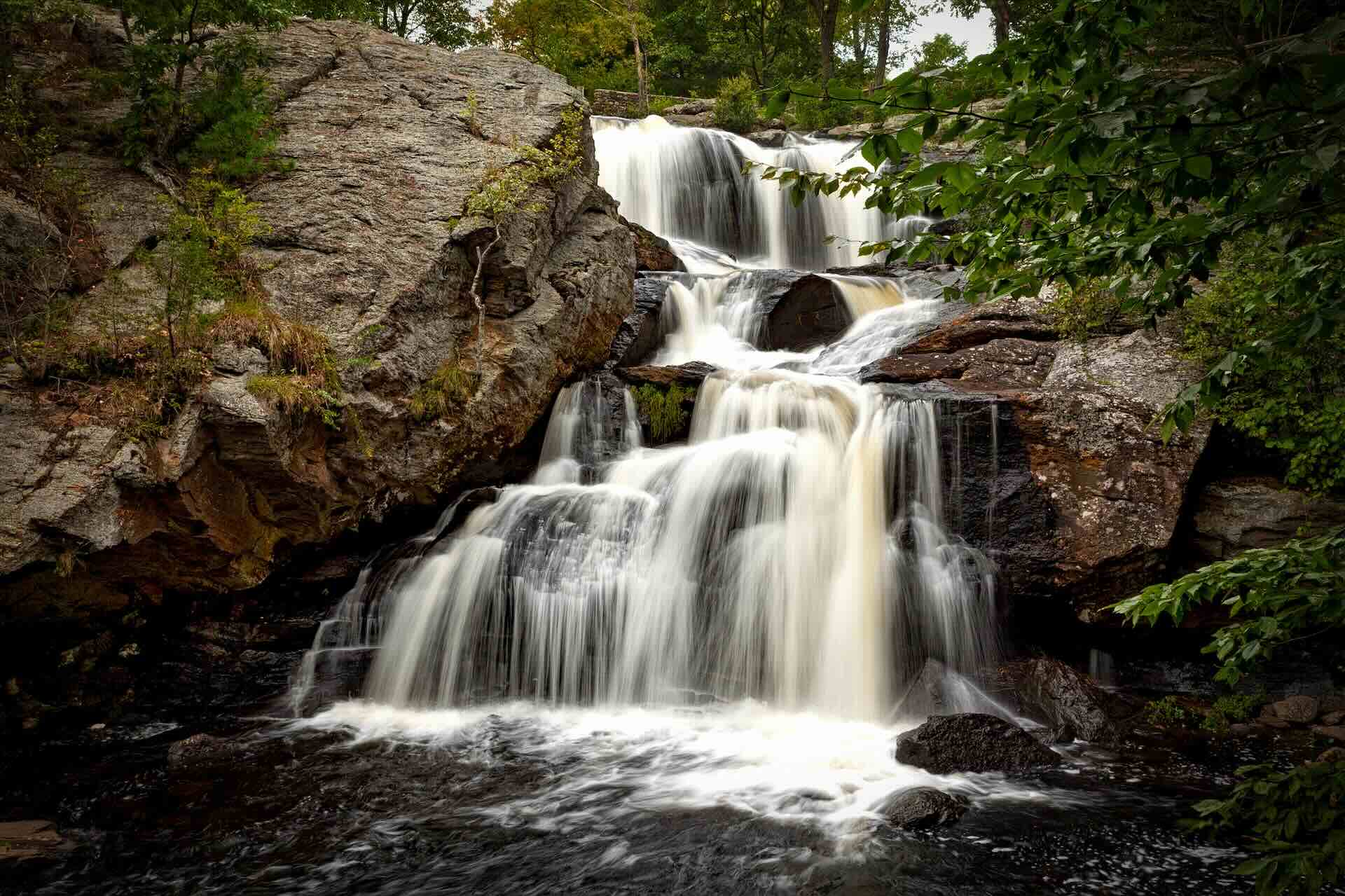 connecticuts-devils-hopyard-state-park-secrets