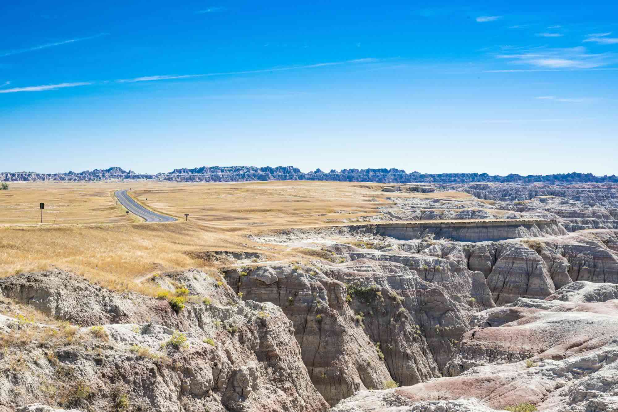 curious-facts-about-south-dakotas-badlands-cedar-pass-formations