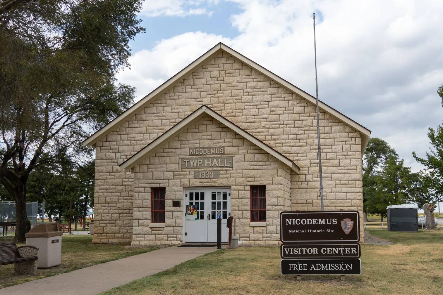 ghost-towns-of-kansass-nicodemus-await-your-curiosity