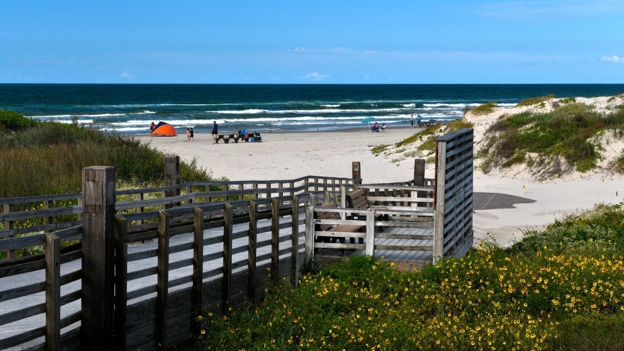 Hidden-Barrier-Island-Beaches-Of-Texas8217s-Padre-Island hidden-barrier-island-beaches-of-texass-padre-island